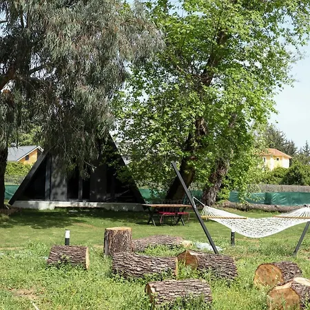 Lafa Fala Bungalow Villa *